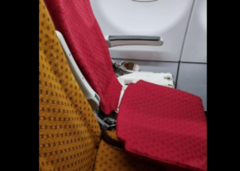 Air India passenger gets broken seat despite paying extra ₹1000 - Travel News, Insights & Resources.