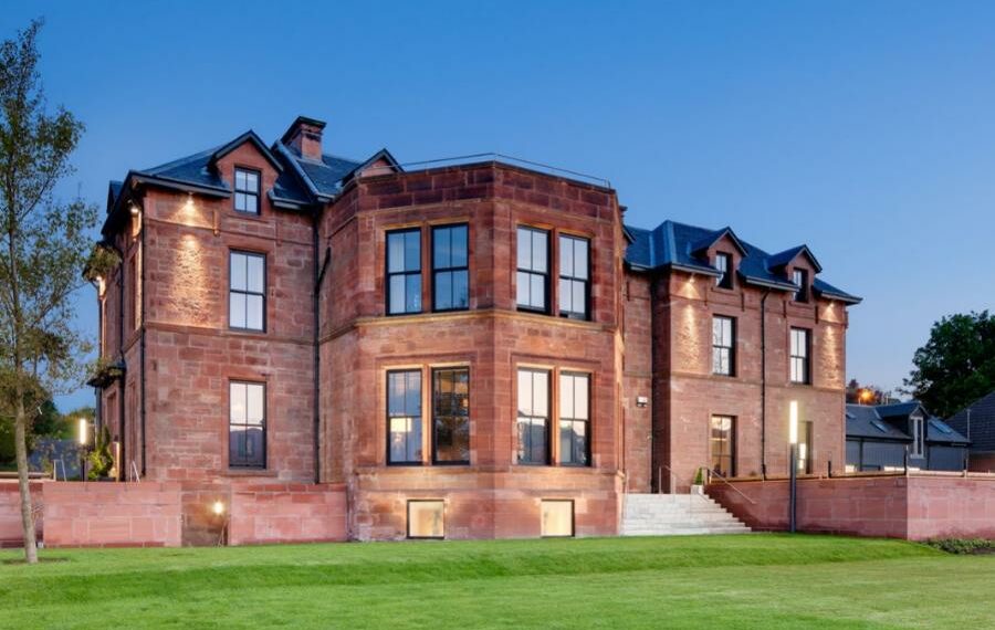 Historic hotel built by duke on famous Scottish island brought - Travel News, Insights & Resources.