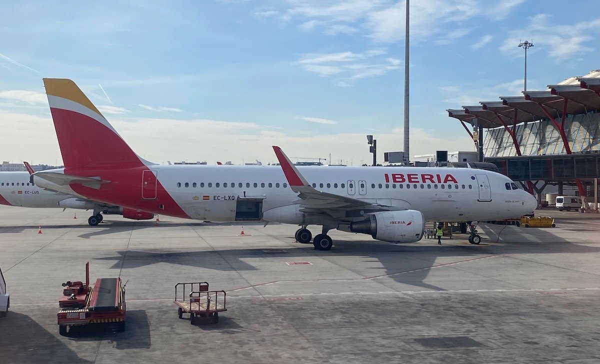 Iberia Business Class A320 22 - Travel News, Insights & Resources.