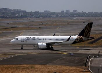 Indias Vistara cuts flights amid pilot shortage - Travel News, Insights & Resources.