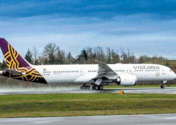 Pilot crisis Vistara flyers stranded in Bengaluru for 13 hrs - Travel News, Insights & Resources.