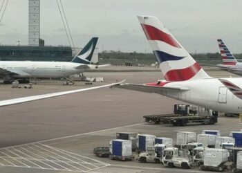 Planes collide at Heathrow Virgin Atlantic aircraft and British Airways - Travel News, Insights & Resources.