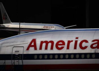 Retention Bonus Propels American Airlines Legal Chief Onto Carriers Highest Paid - Travel News, Insights & Resources.