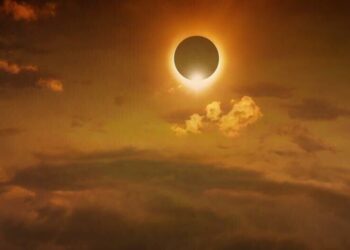 Tour company booked rooms for 250 people for the eclipse - Travel News, Insights & Resources.