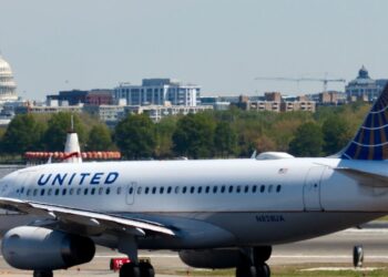 United Airlines Poison Pill Hit With Shareholder Challenge - Travel News, Insights & Resources.