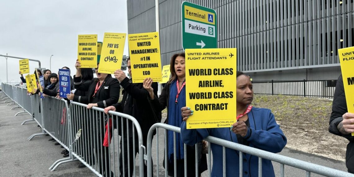 United Flight Attendants Picket at US UK Airports as Contract - Travel News, Insights & Resources.