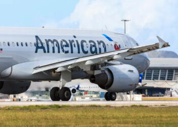 Viral Claim Has American Airlines Accused Its Own Flight Attendants - Travel News, Insights & Resources.