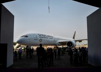 Vistara cancels 26 flights holds meeting with pilots to address - Travel News, Insights & Resources.