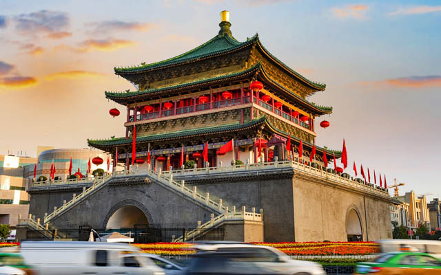 Xi an bell tower in China 640 - Travel News, Insights & Resources.