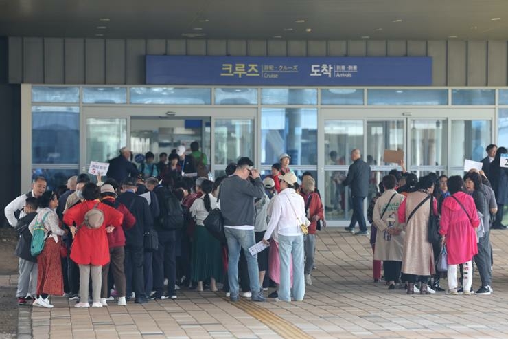 Chinese tourists opt for visa free destinations weak yen as Koreas - Travel News, Insights & Resources.