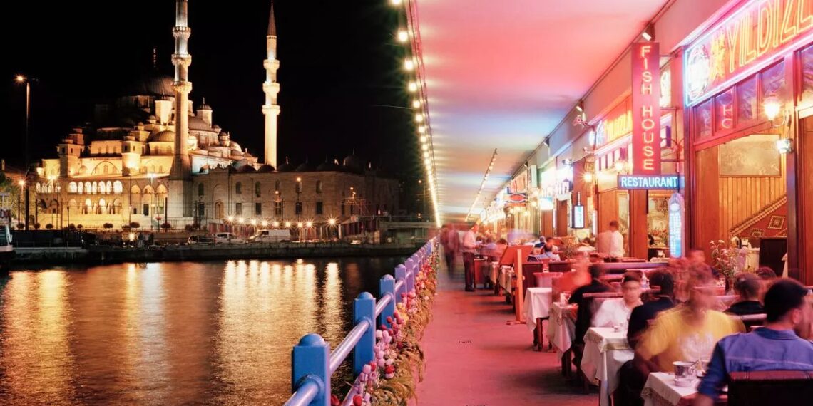 Turkey holiday warning as tourists urged to boycott restaurants amid - Travel News, Insights & Resources.