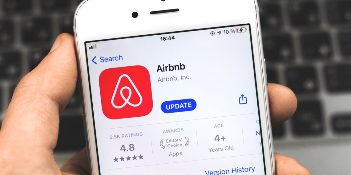 Why Airbnbs marketing leadership think in housing and cross functionality are best - Travel News, Insights & Resources.