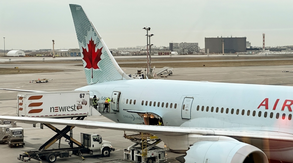 1719026044 Air Canada domestic flights offer free beer and wine - Travel News, Insights & Resources.