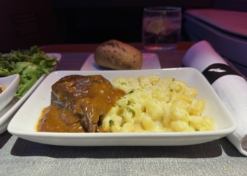 Comfort Food In American Airlines First Class - Travel News, Insights & Resources.