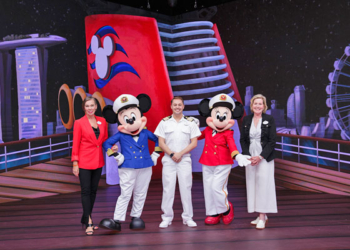 DCL Group shot 2 640 - Travel News, Insights & Resources.
