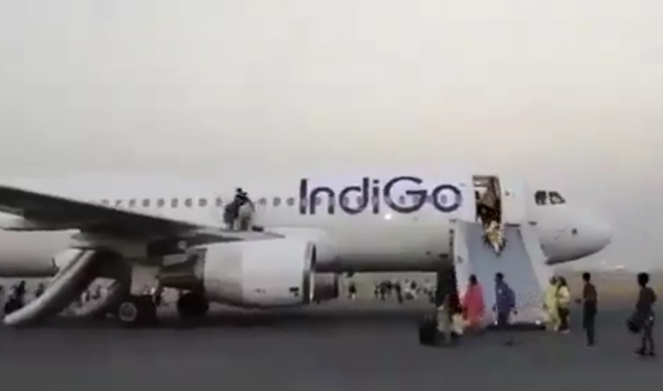 Dramatic Evacuation after IndiGo A320 hoax bomb threat - Travel News, Insights & Resources.