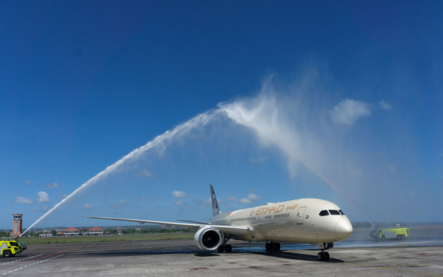 Etihad water cannon in Bali 640 - Travel News, Insights & Resources.