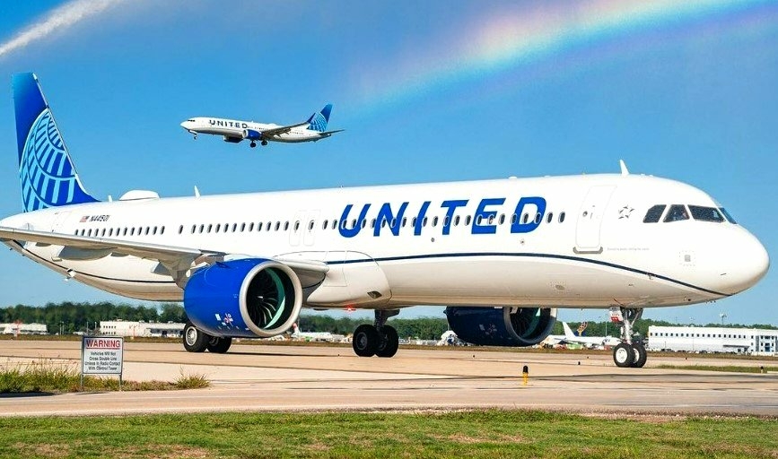 Experts weigh in on United Airlines industry first media network - Travel News, Insights & Resources.