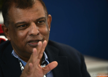 Fernandes sees better 2H for AirAsia as it brings back - Travel News, Insights & Resources.