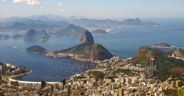 Foreign travelers keep pouring into Brazil and skipping Argentina — - Travel News, Insights & Resources.