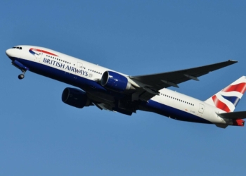 Gatwicks runway closed after British Airways plane has ‘hot brakes - Travel News, Insights & Resources.
