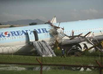 Korean Air Plane Overshoots Runway in Philippines - Travel News, Insights & Resources.