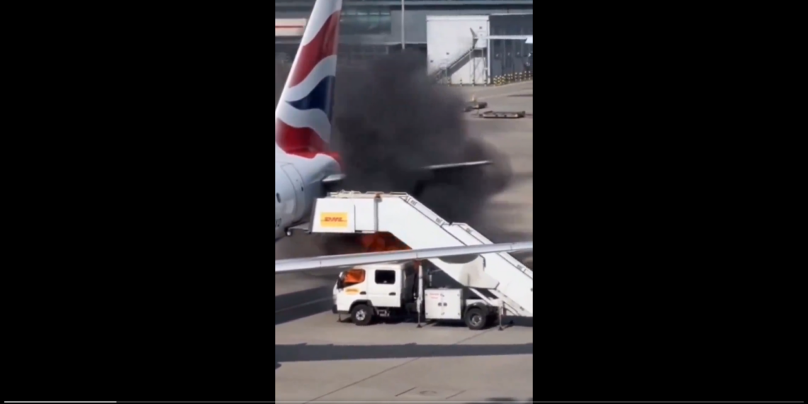 Mobile stairs vehicle next to parked British Airways Airbus A320 - Travel News, Insights & Resources.