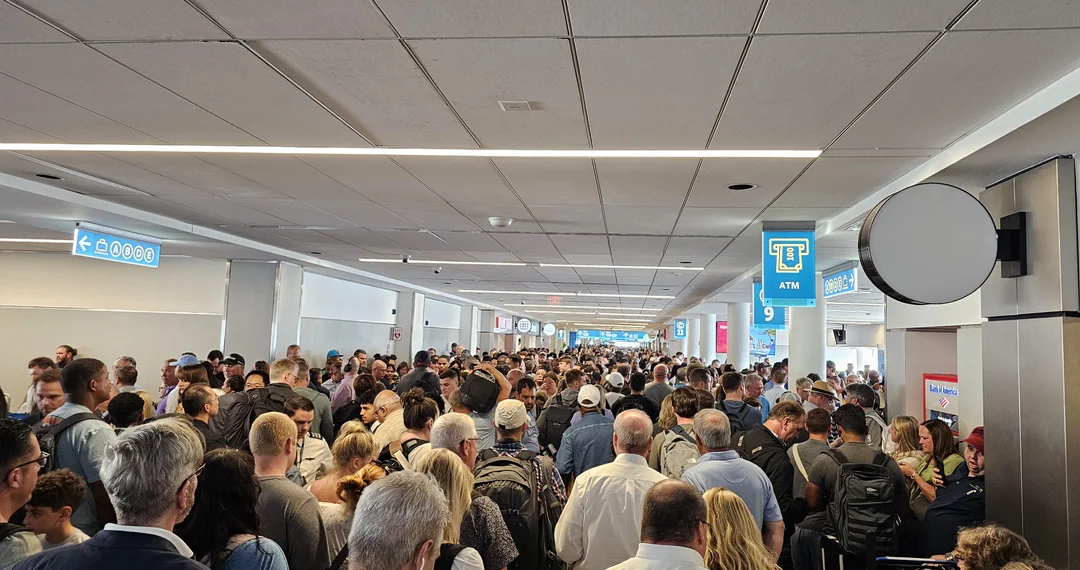 Navigating Chaos Why Charlottes Airport Is A Nightmare For Connecting.webp - Travel News, Insights & Resources.