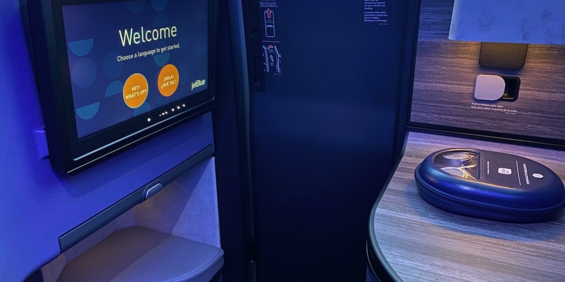 Ouch JetBlue Disabling Doors At Mint Business Class Seats - Travel News, Insights & Resources.