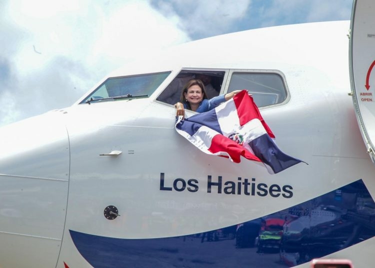 Raquel Pena oversees arrival of Arajets tenth aircraft - Travel News, Insights & Resources.