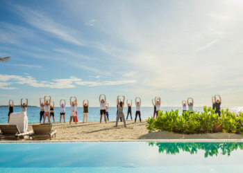 SOUL Festival Group Qi Gong on the Beach640 - Travel News, Insights & Resources.