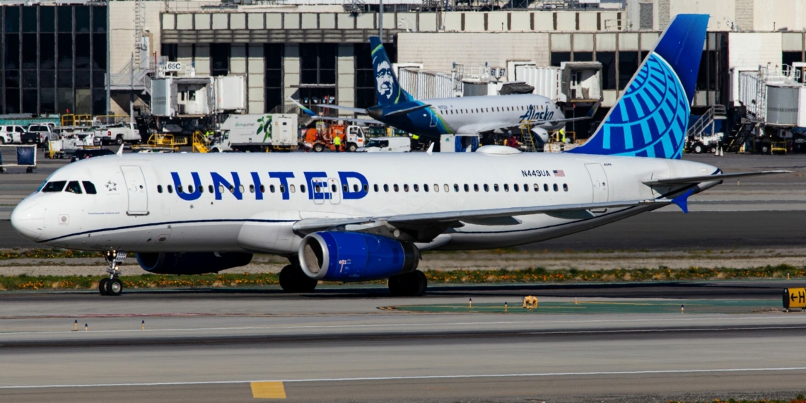 United Airlines Airbus A320 Returns To Bradley Airport After Engine scaled - Travel News, Insights & Resources.
