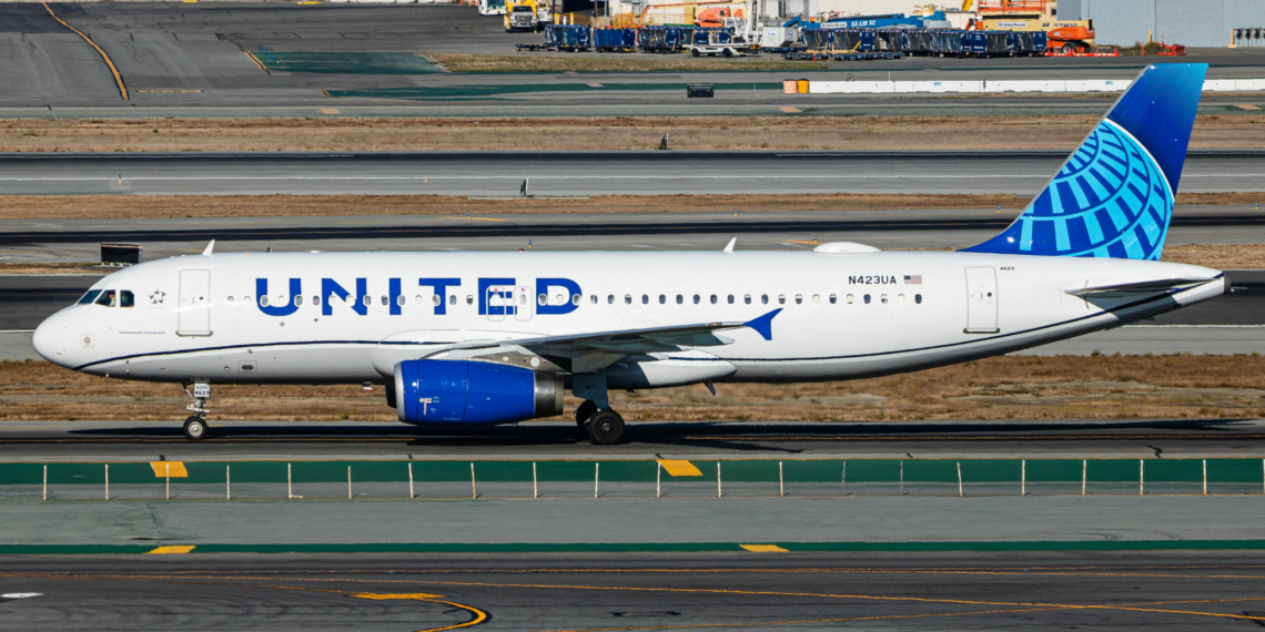 United Airlines flight makes emergency return after engine cowling incident - Travel News, Insights & Resources.