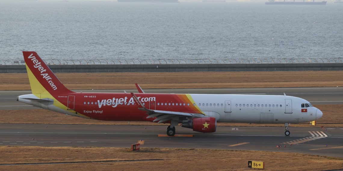 VietJet Flight Ho Chi Minh City Vinh Declares Emergency - Travel News, Insights & Resources.