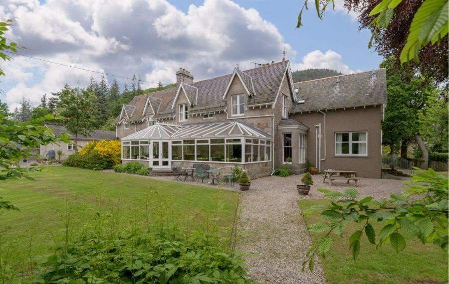 ‘Key player hotel near Royals Balmoral Castle for sale - Travel News, Insights & Resources.