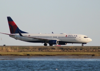 Delta Air Lines Boeing 737 800 Performs Go Around In Boston To scaled - Travel News, Insights & Resources.