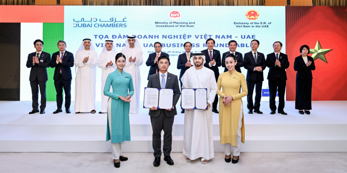 Emirates signs MoUs with Vietnam Airlines Vietjet - Travel News, Insights & Resources.