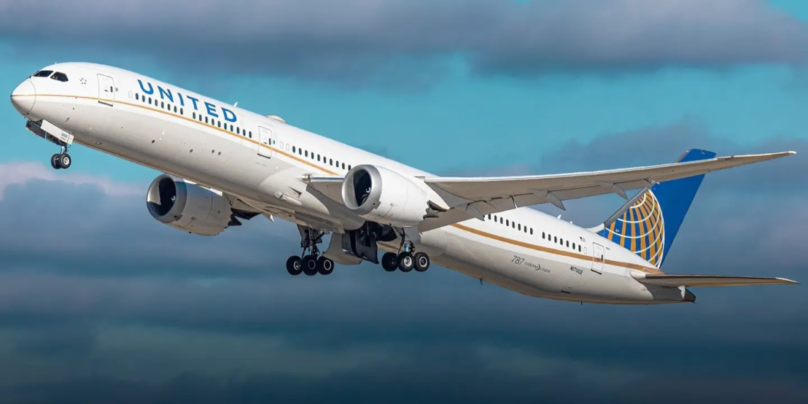 United Airlines Eyes New Flights to Bangkok Vietnam.webp - Travel News, Insights & Resources.