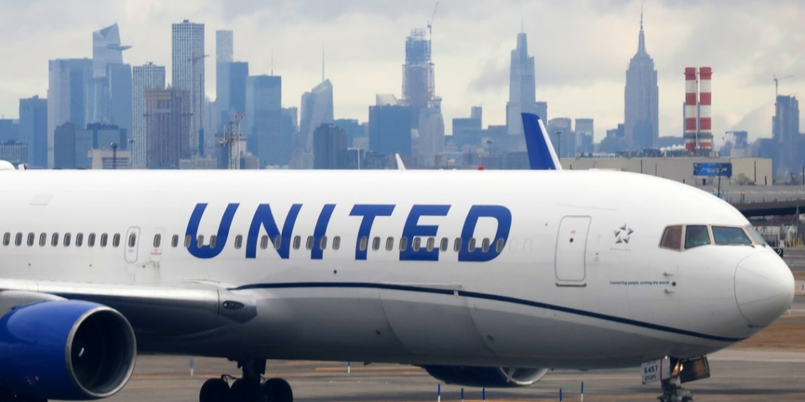 United Airlines raises spending requirements to earn frequent flyer status - Travel News, Insights & Resources.