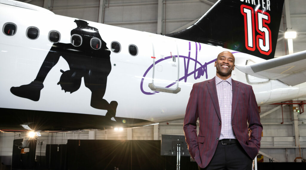 Air Canada unveils new livery celebrating Toronto Raptors legend Vince - Travel News, Insights & Resources.