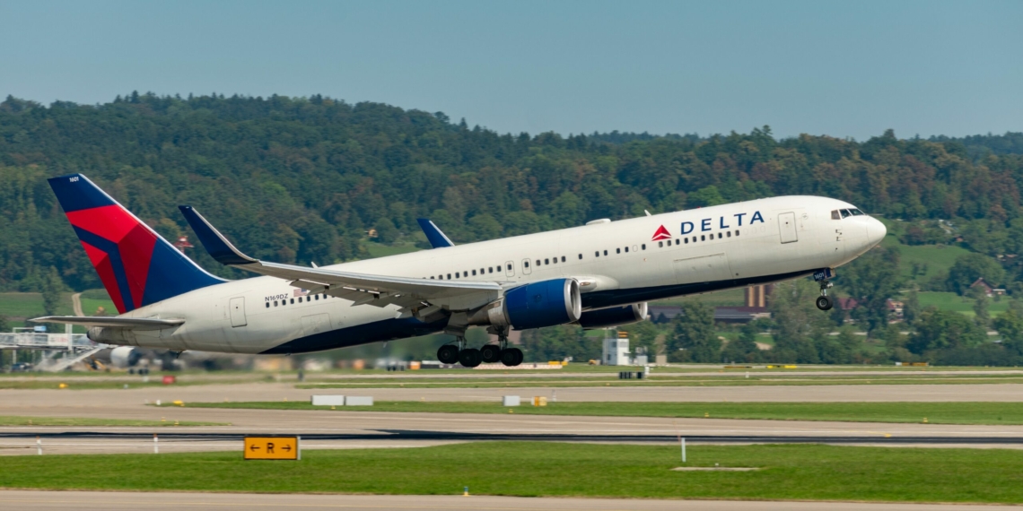 Delta Air Lines Wins 5 Forbes Travel Guide Air Travel scaled - Travel News, Insights & Resources.