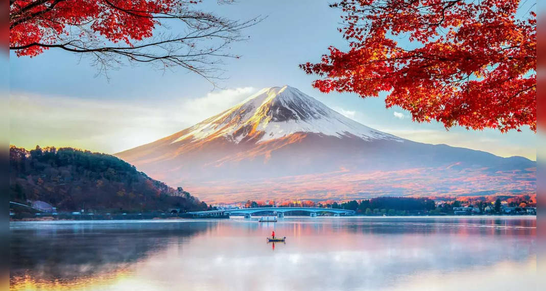 Mount Fuji Why everyones talking about Japans Mount Fuji - Travel News, Insights & Resources.