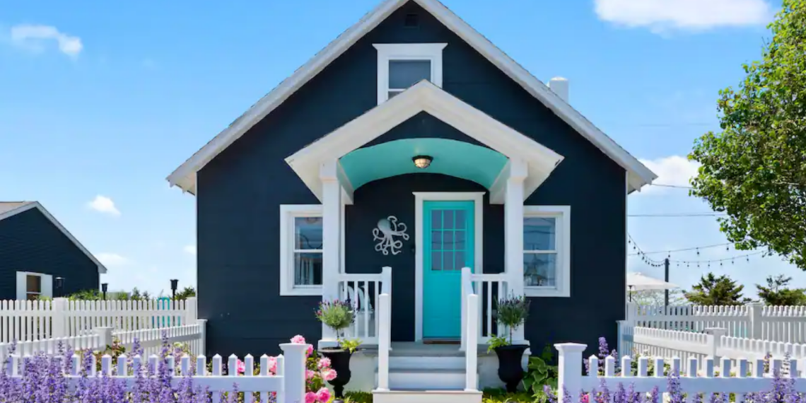 Theres a Colorful Beachfront Airbnb in New Jersey and Its - Travel News, Insights & Resources.