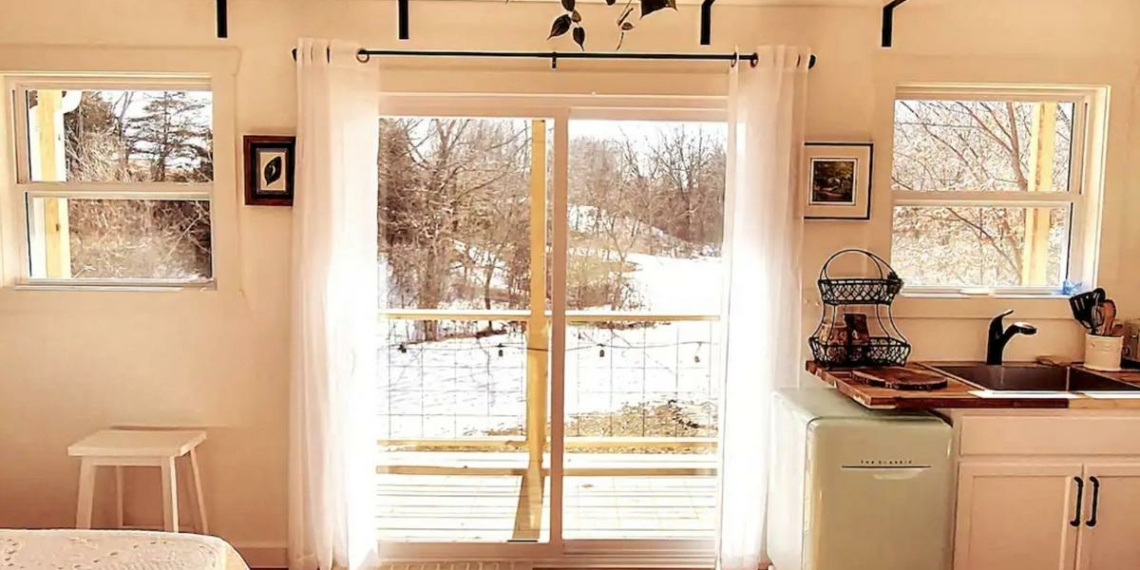 llinois Best Airbnb Find Is a Cozy Cabin Outside Chicago - Travel News, Insights & Resources.